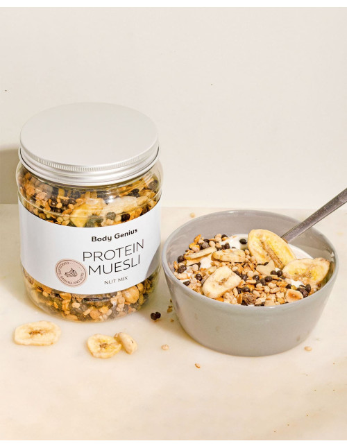 Muesli proteico de chocolate, plátano y frutos...