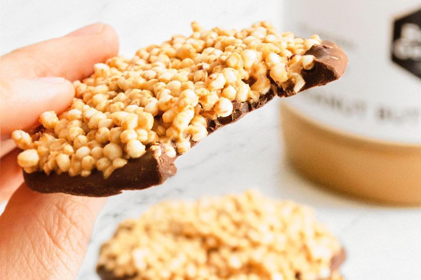 Galletas de quinoa hinchada